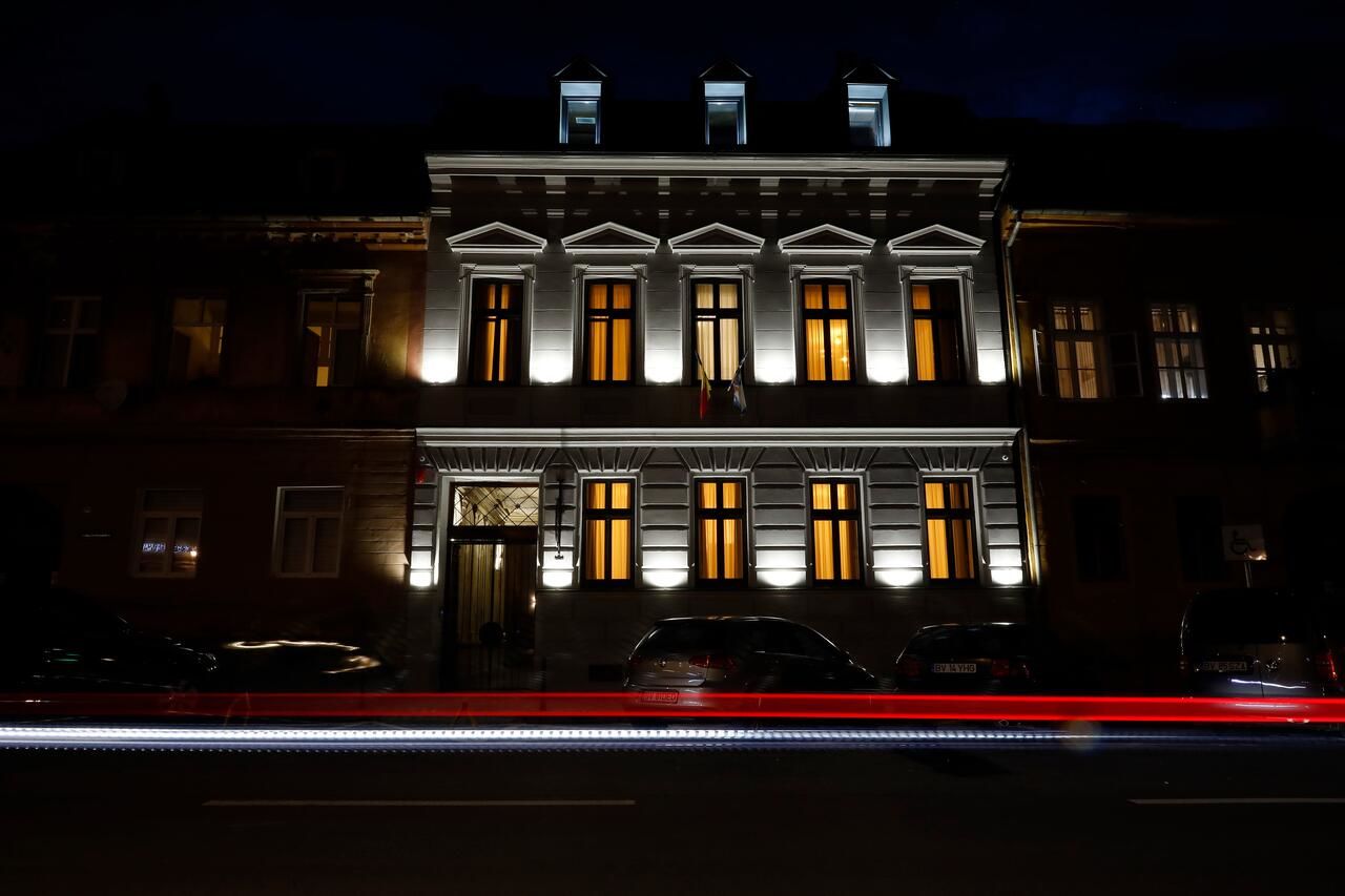 Отель CASA CHITIC - HOTEL & RESTAURANT- Str Nicolae Balcescu 13 Брашов
