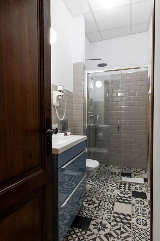Отель CASA CHITIC - HOTEL & RESTAURANT- Str Nicolae Balcescu 13 Брашов-22